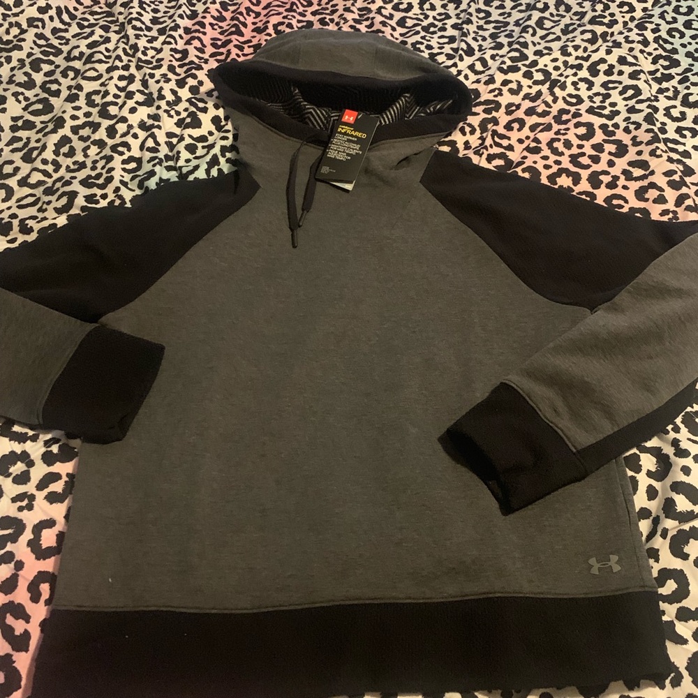 NWT Under-Armor hoodie size sm